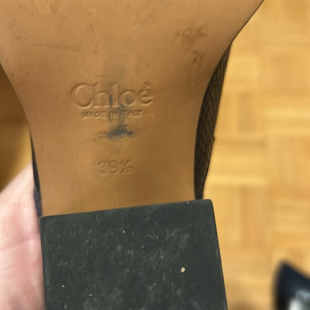 Chloe Elegant Blue Textured Shoes - Picture 7 of 15